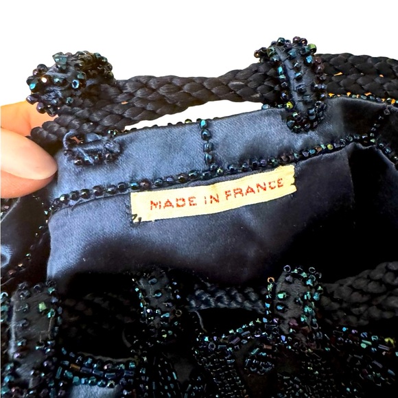Vintage navy blue satin beaded art deco drawstring dress bag. EUC - Picture 5 of 5